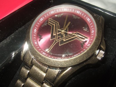 New In Box DC Comics Wonder Woman WW Watch Bronze Link Band Adult Super Hero