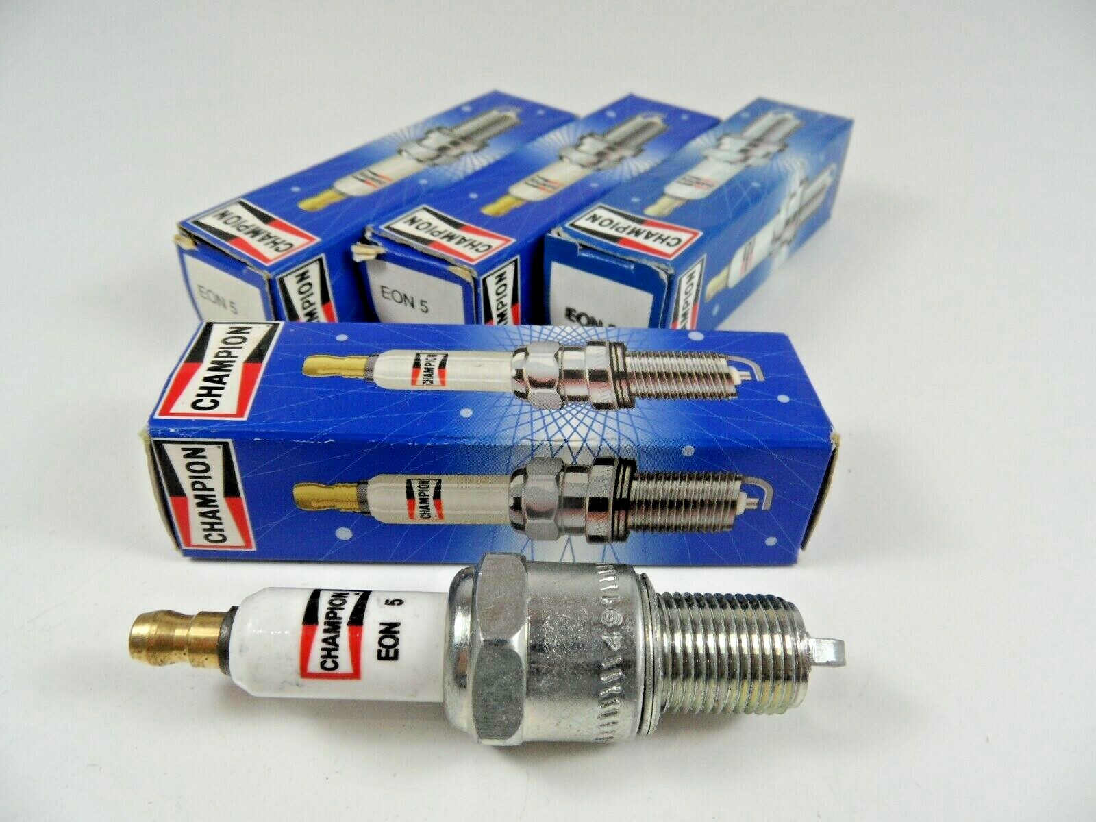 1x CHAMPION Spark Plug EON5 | eBay