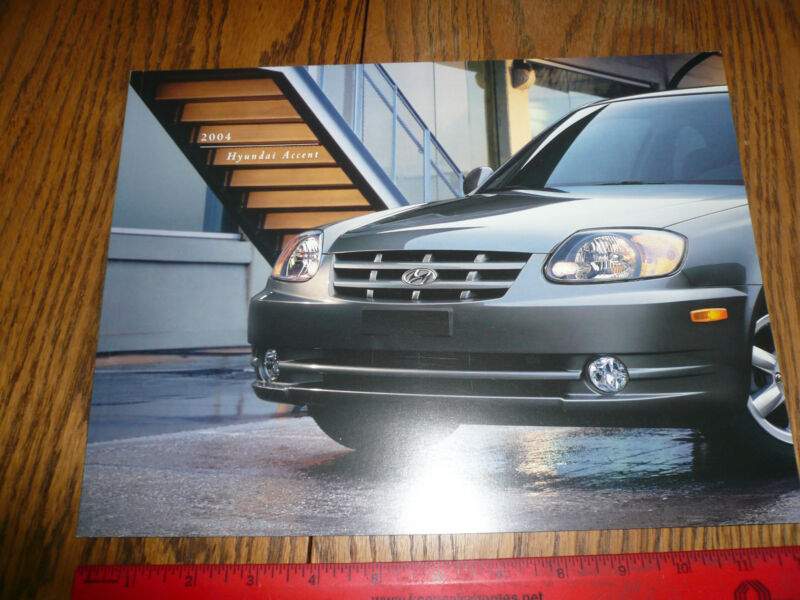 2004 Hyundai Accent Sales Brochure 