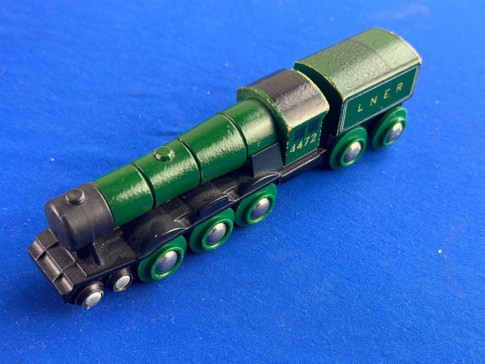 Brio FLYING SCOTSMAN Engine & Tender #33433 Brio Trains of Brio FLYING SCOTSMAN Engine & Tender #33433 Brio Trains of