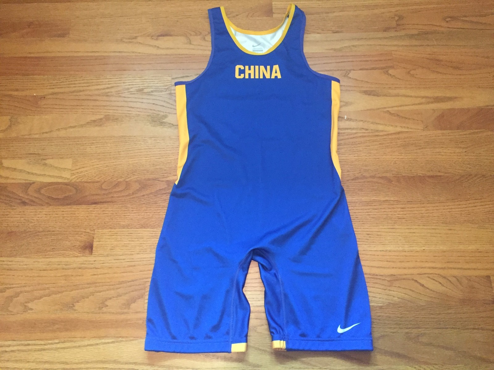 【激レア】 Nike elite singlet TSV (M) 激レア】 Nike elite singlet TSV (M)