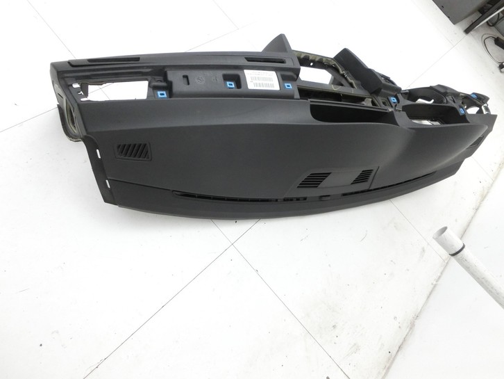 BMW E90 3er 325i 05-08 Armaturenbrett Panel komplett BMW E90 3er 325i 05-08 31.10.2006 34017464A gebraucht Vorschau 5