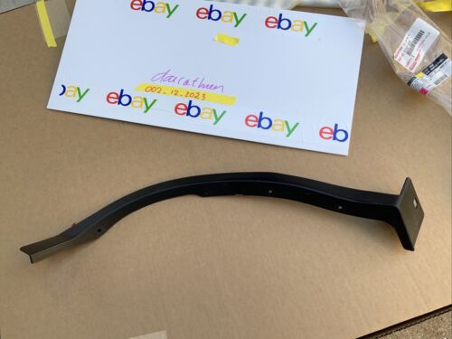 TOYOTA(トヨタ) 純正部品 悪 SEAL, QUARTER P 61667-26420 TOYOTA(トヨタ) 純正部品 悪 SEAL, QUARTER P 61667-26420