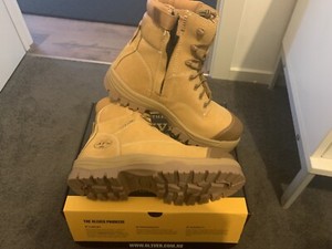 oliver boots adelaide