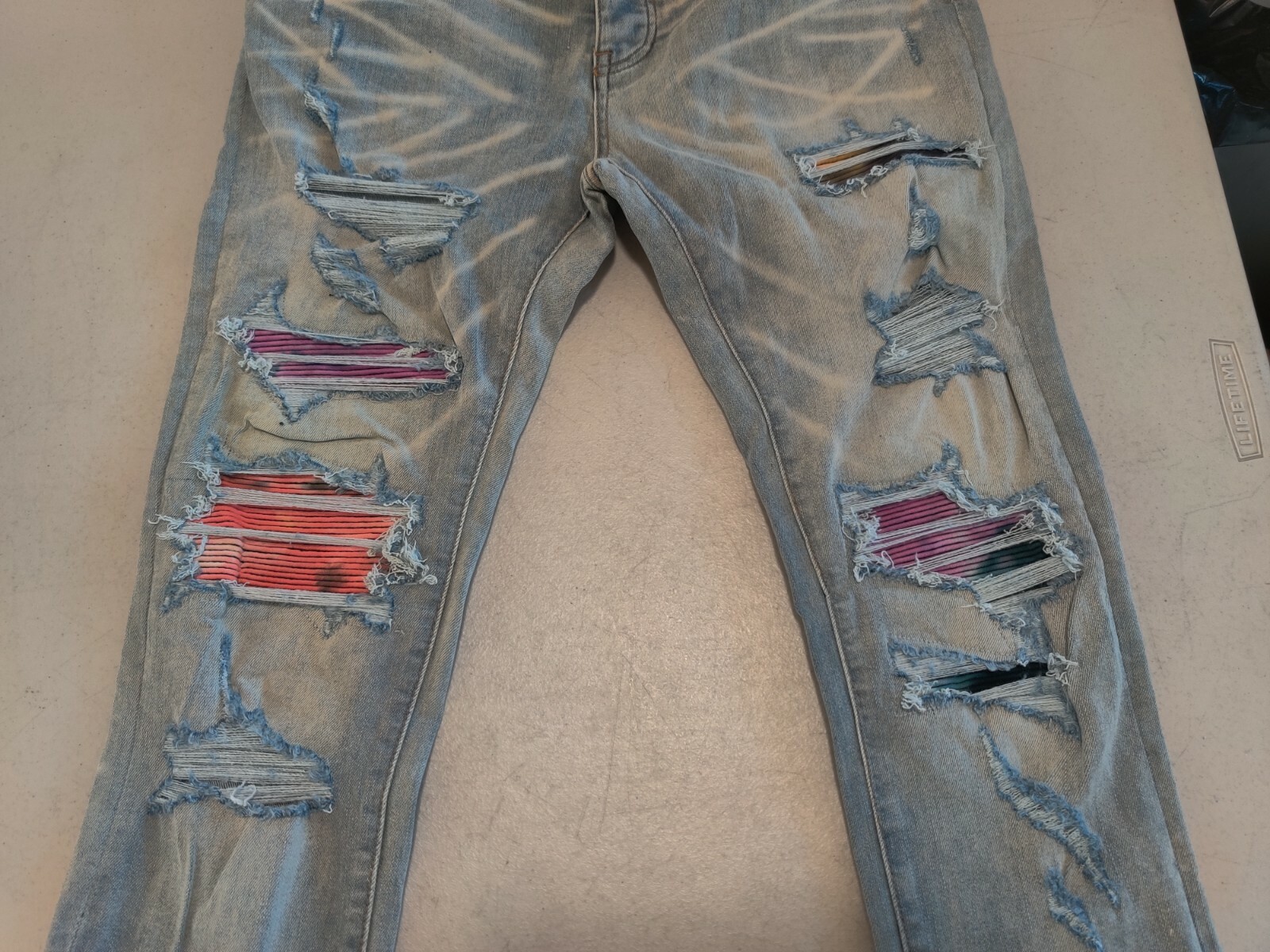 Купить Джинсы Mike Amiri Distressed 