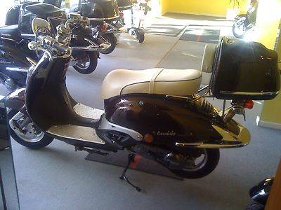 Sitz Sitzbank mit Rückenlehne weiss Retro Roller Benzhou Znen Yiying Yiben 