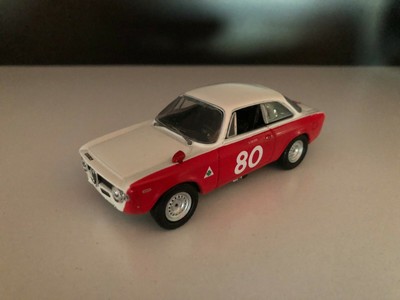 M4 ALFA ROMEO GIULIA 1600 GTA N.80 VALLELUNGA 1967 I.GIUNTI SCALA 1/43