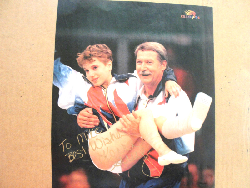 Kerri Strug Signed Autograph 7.5x9 paper photo -Gymnast-Olympics- Gold