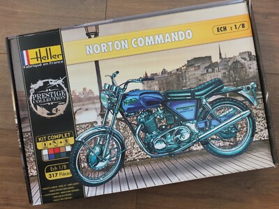 Heller 52996 Norton Commando 750cc Roadster Motorcycle 1/8 Scale Model Kit
