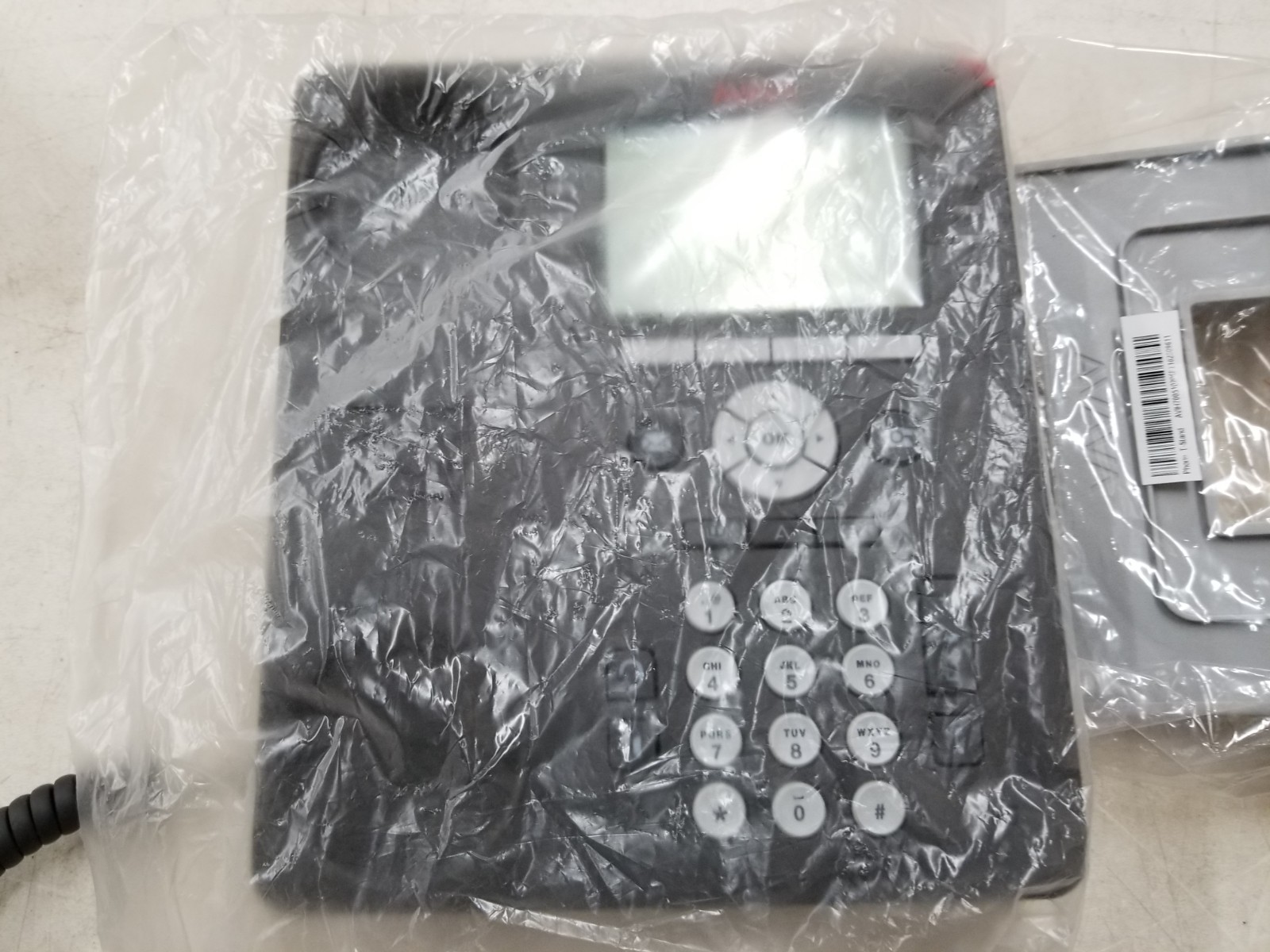 Avaya 9608B IP Gigabit POE VOIP with Base