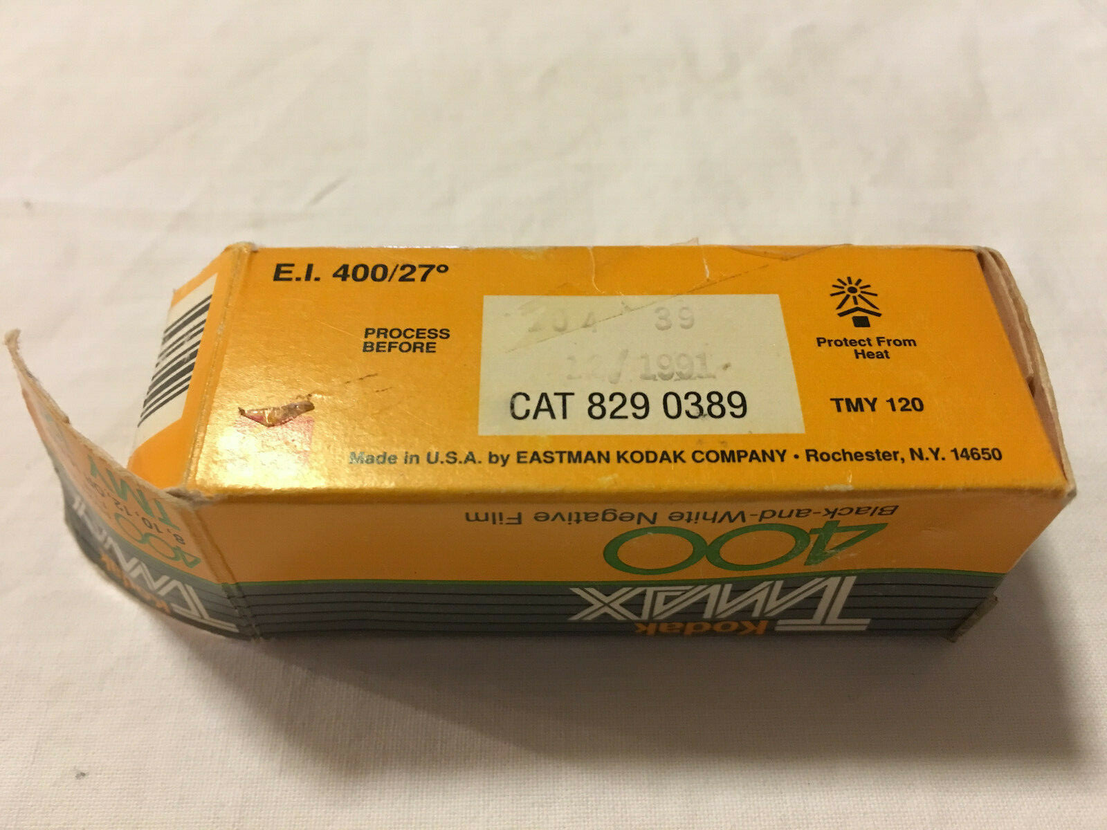 Vintage Expired Kodak Tmax 400 TMY 120 Black & White Photography Camera Film