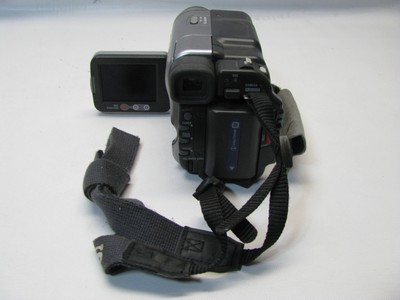 Sony Handycam DCR-TRV280 8mm Digital Video Camera