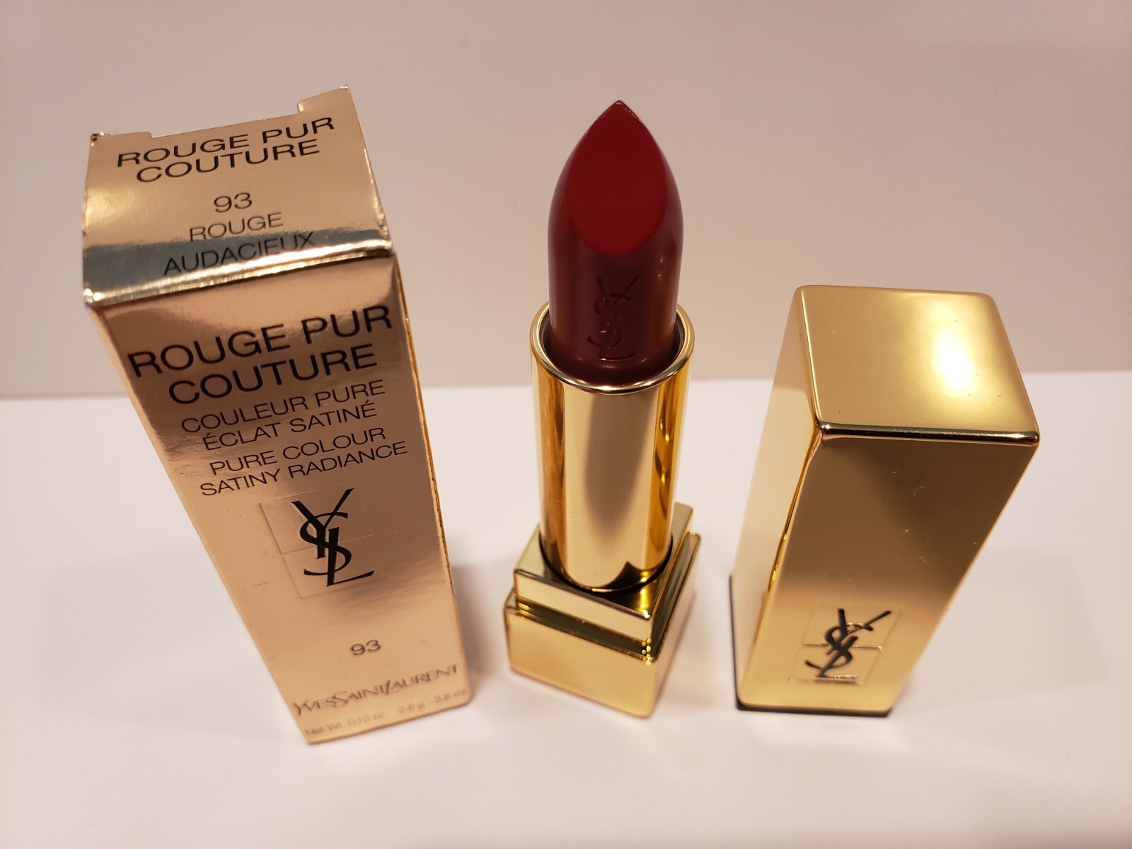 イヴ・サンローラン　93 YSL Rouge Pur Couture Lip Color #93 ROUGE AUDACIEUX Lipstick