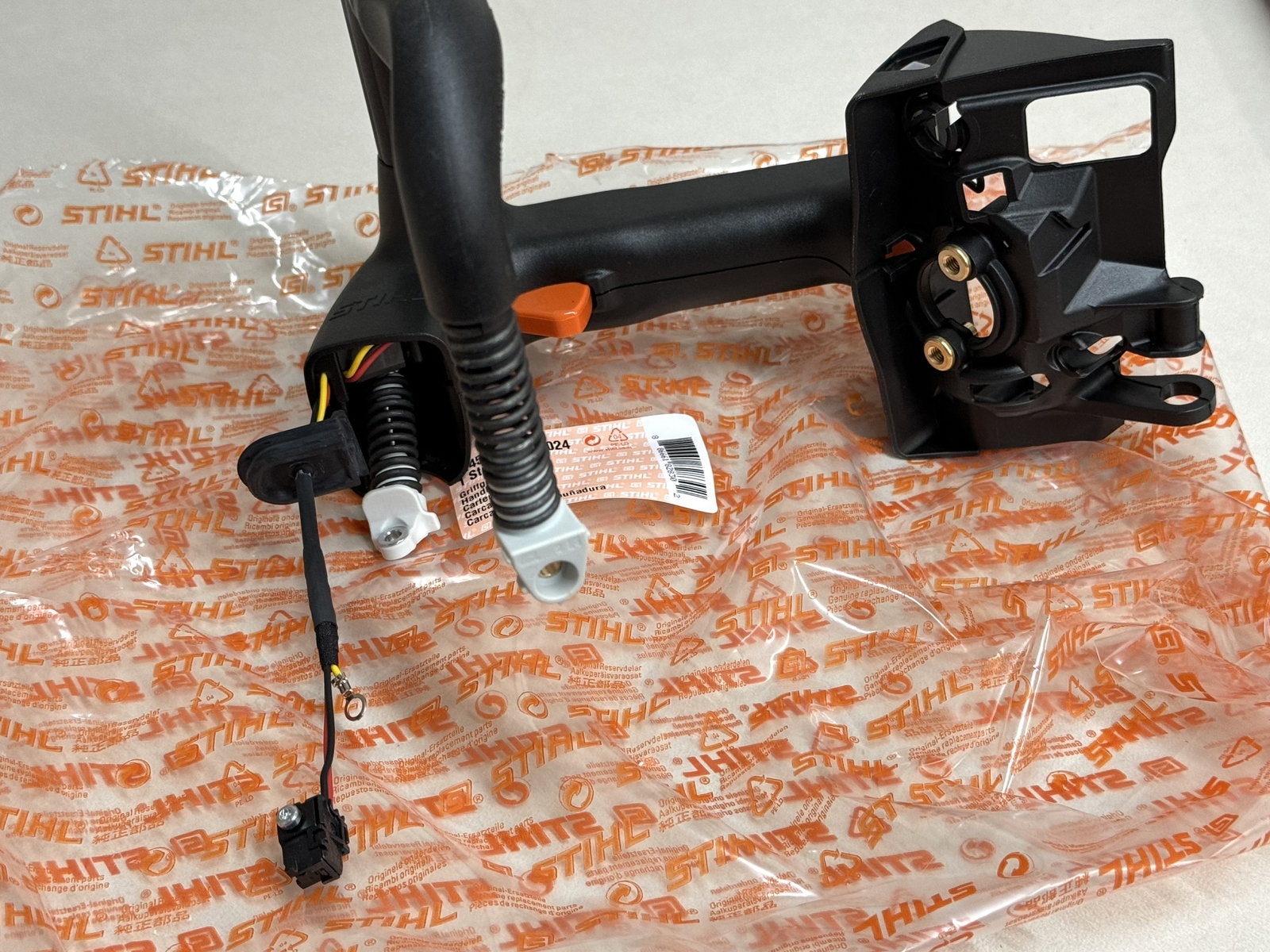 STIHL OEM HANDLE HOUSING 1145 790 1024 MS 201 TC-M MS201TC-M M-TRONIC GENUINE - Picture 3 of 4