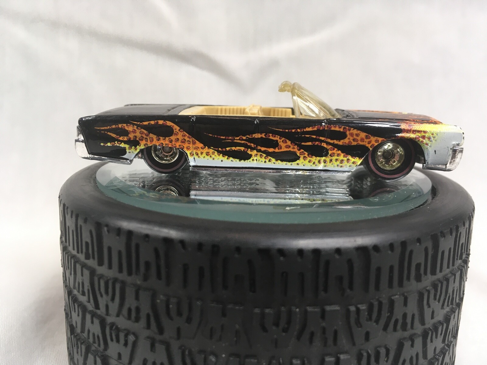 ホットウィール '64リンカーン コンチネンタル コンバーチブル ローライダーズ Amazon.com: 2013 Hot Wheels Treasure Hunt '64 Lincoln