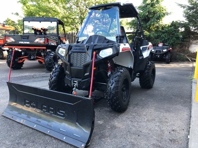 MINT BRAND NEW CONDITION POLARIS ACE LOADED ,PLOW,ROOF WINDSHIELD,LOW MILES 99