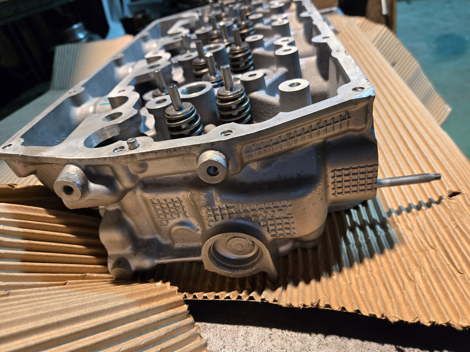6.7 POWERSTROKE LOADED REMAN OEM CYLINDER HEAD LH DRIVERS SIDE HC3Q-6C064-AA - Picture 7 of 11