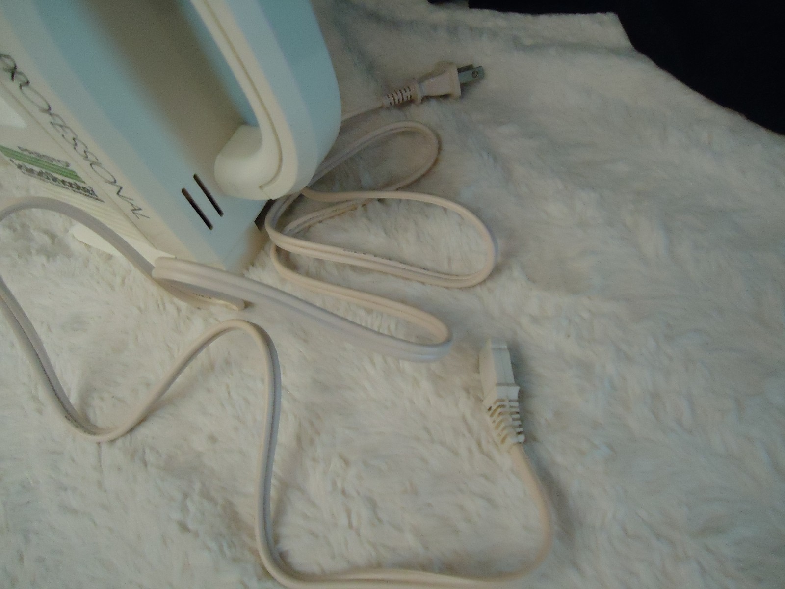 PRESTO PROFESSIONAL ELECTRIC SALAD SHOOTER MODEL 0297001 ( incomplete )