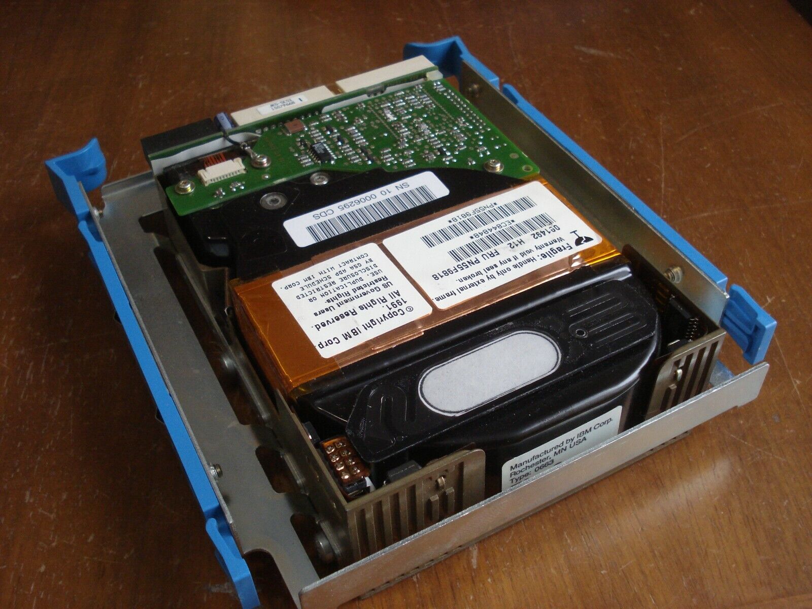 IBM 55F9818 50 Pin Type 0663 1GB HDD Hard Drive w/Tray AS400 IBM 55F9818 50 Pin Type 0663 1GB HDD Hard Drive w/Tray AS400