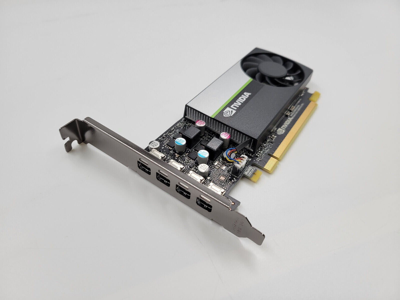 AMD Radeon Pro WX 4100 Dell版 未使用品