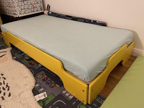Stapelliege (Bett) Kinder mit gelochter Einlegeplatte Von Rolf Heide 