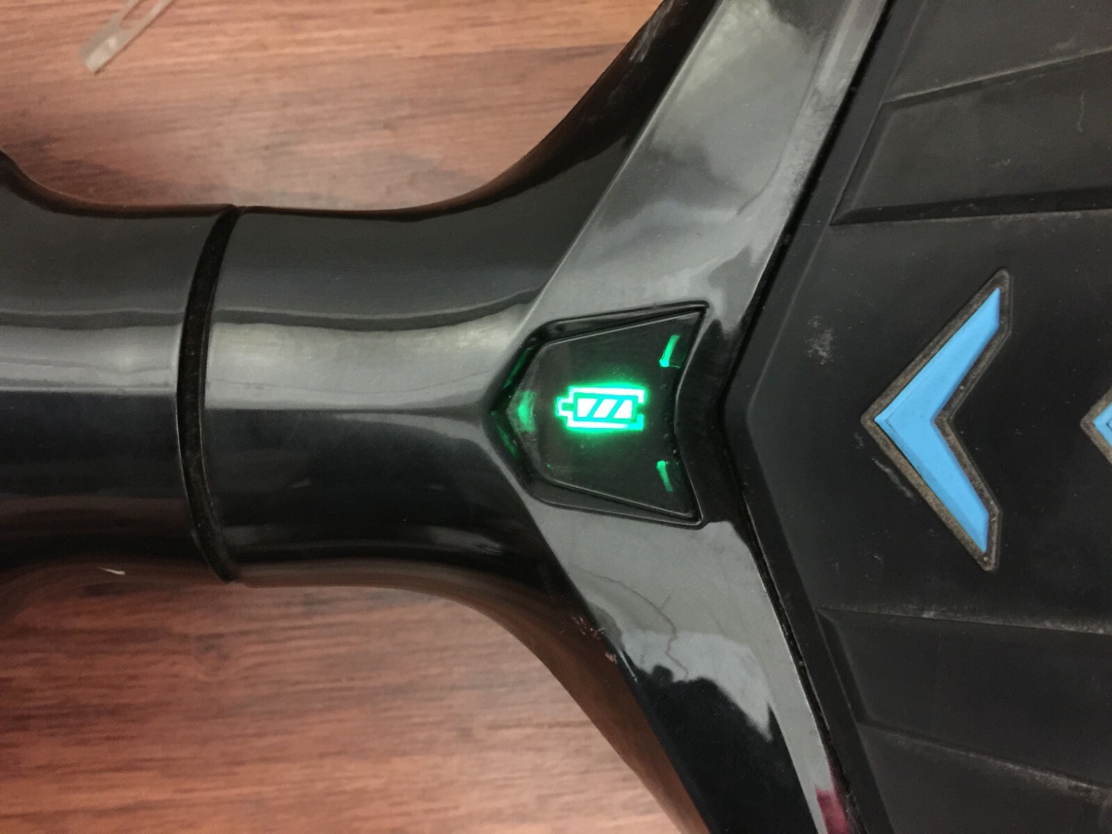 Jetson ESBT-V6-BLK V6 Active with Bluetooth Speaker Black / Blue AS-IS