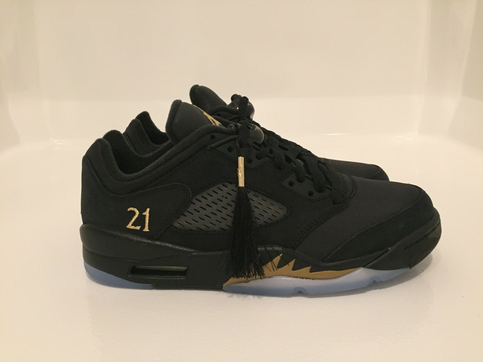 エアジョーダン5レトロ Amazon | [ナイキ] エア ジョーダン 5 レトロ SE AIR JORDAN 5
