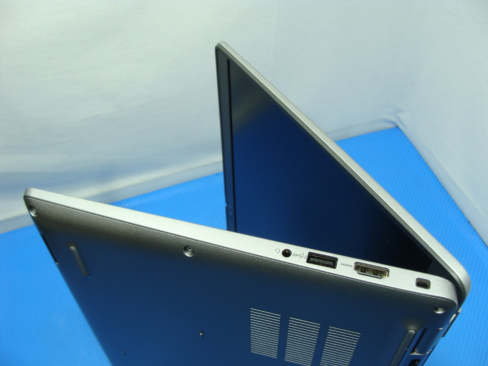 Dell Latitude 5450 14" FHD Core Ultra 5 125U 16GB RAM 256GB SSD Win 11 Pro - Thumbnail 20