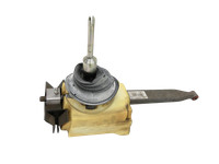 Mercedes S205 W205 14-18 1,6 115KW Schaltkulisse Schalthebel Mercedes S205 W205 14-18 16.04.2015 A2052674100 gebraucht Vorschau 1