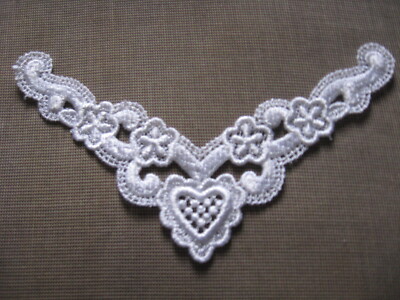 24 PCS LOVELY WHITE HEART RAYON VENISE YOKE APPLIQUE