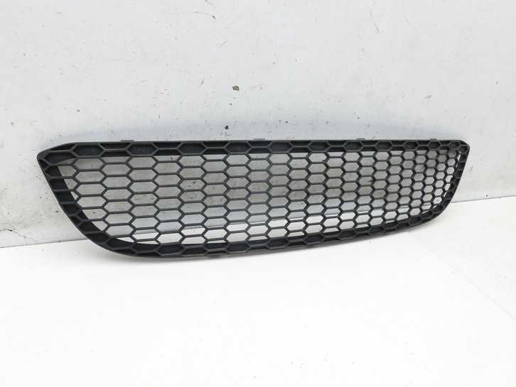 BMW E81 1er 120d 07-11 Lufteinlassgitter für Stoßstange Stoßfänger Vorne 300        - Bild 2