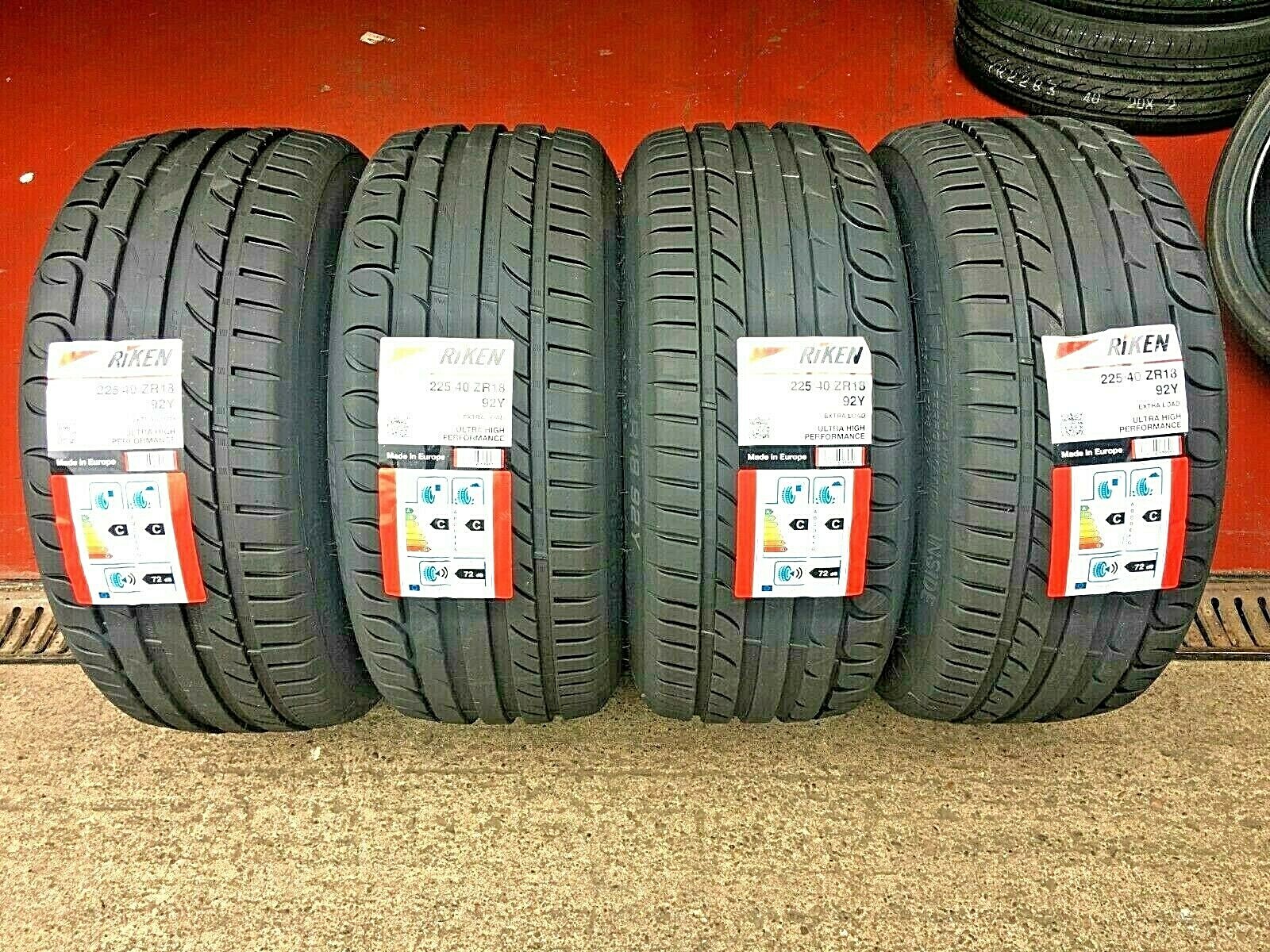 Car Tyres Vehicle Parts & Accessories 225/40 18 ROADSTONE NEXEN MID