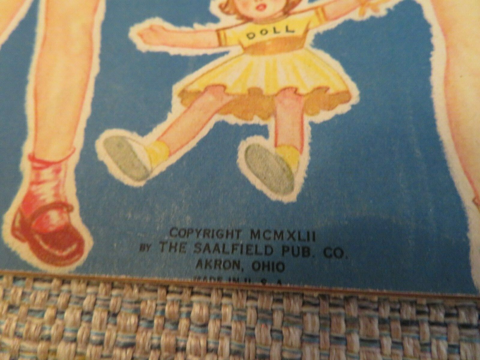 VINTAGE UNCUT 1942 THE MODERN MISS in PAPER DOLLS