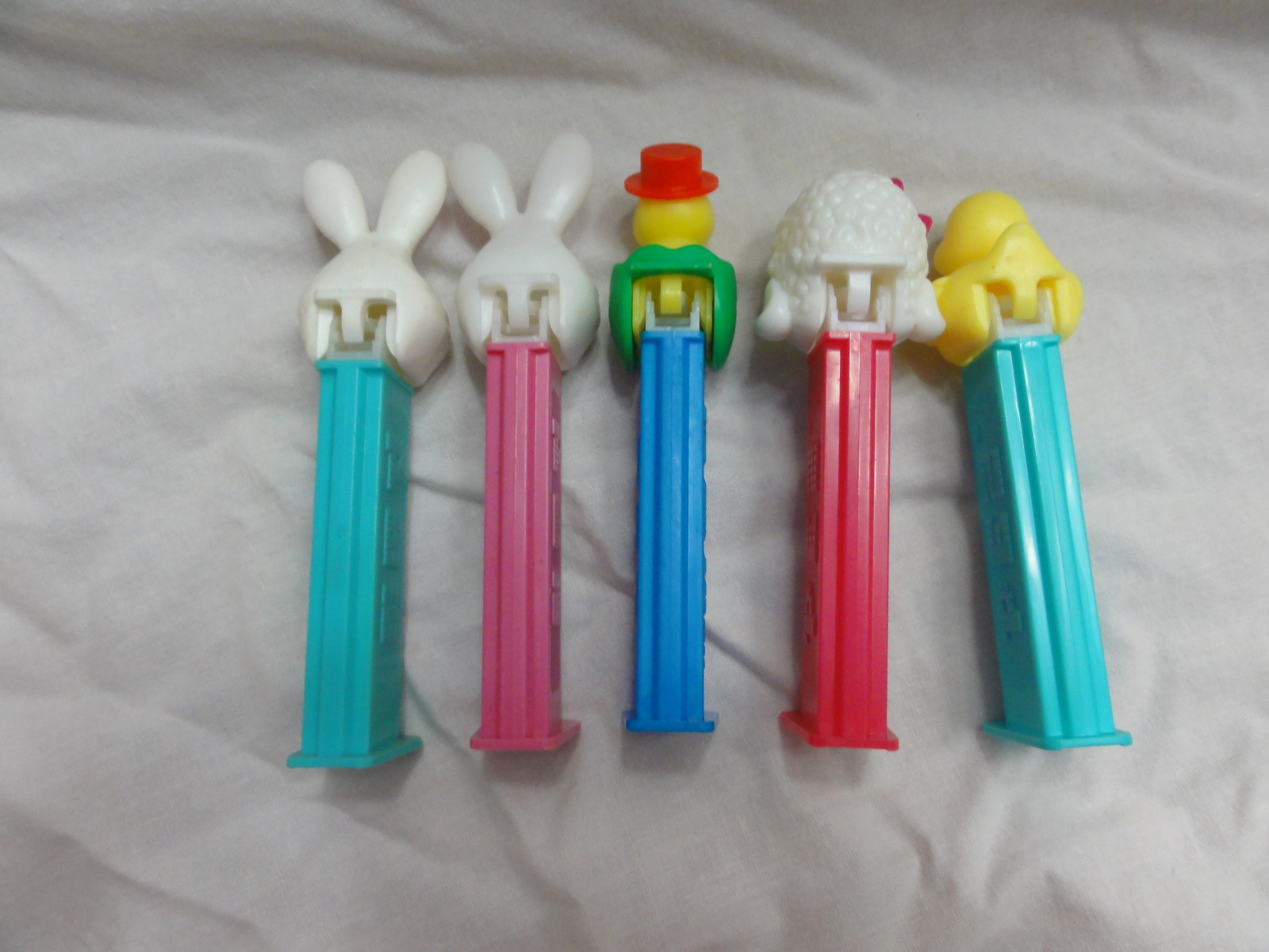 Easter Pez Lot 5 Bunny Rabbit Issue E x 2 Chick W/ Hat E Green Egg LAMB C DUCK