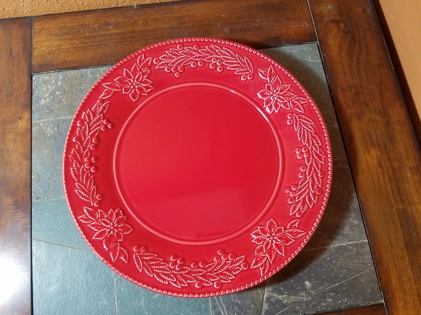 Bordallo Pinheiro Red 