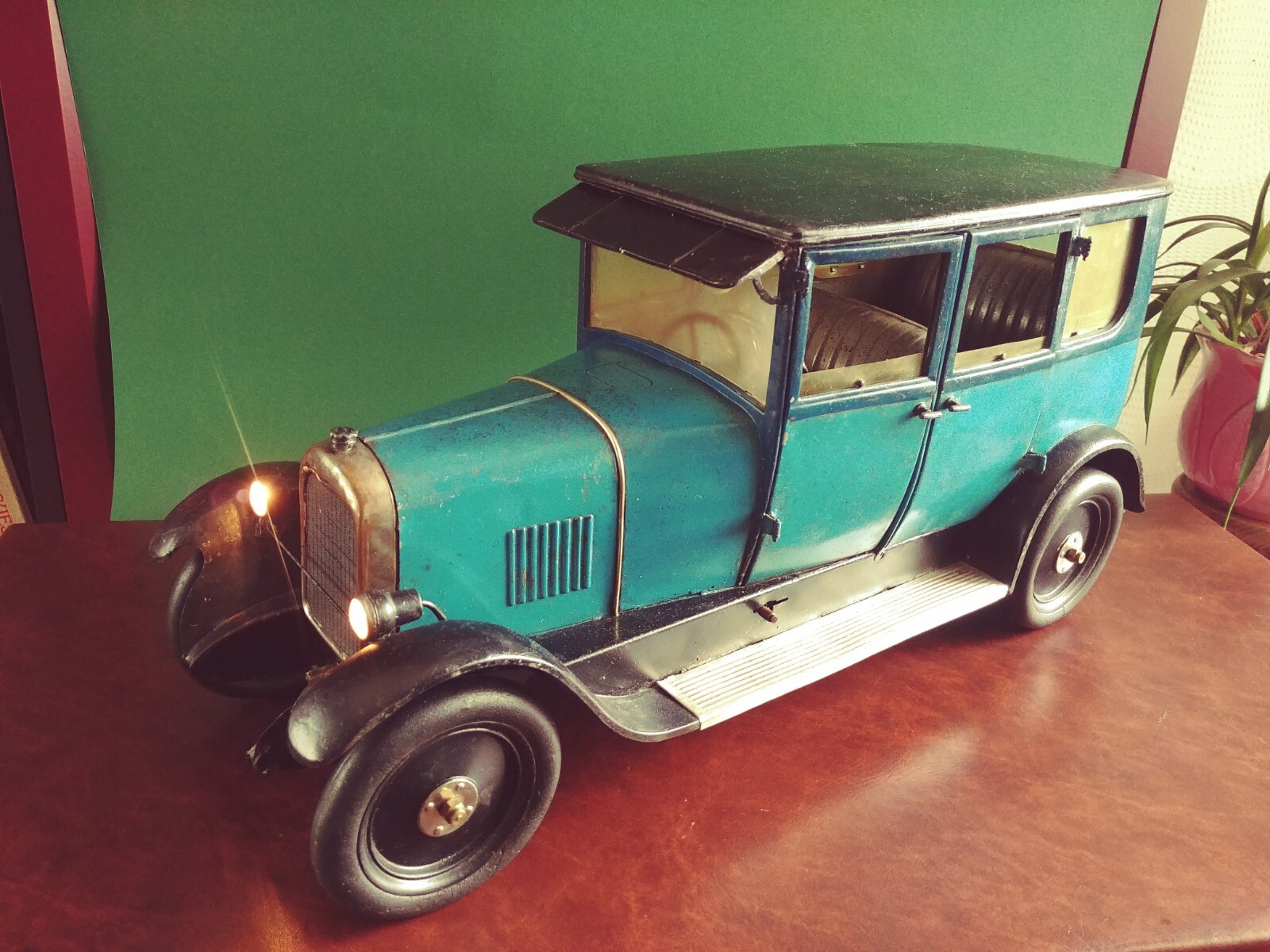 1960s Bandai Japan Large Tin Friction Citroen DS 19 Tinplate