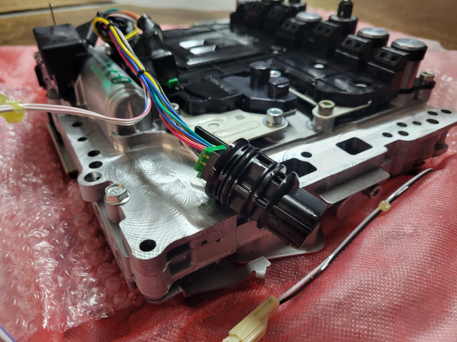 New Original OEM Nissan Valve Body  31705-ZP01A