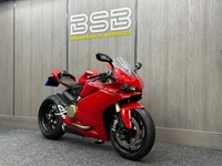 2015 15 Ducati Panigale 1299 ABS - VERY CLEAN STADARD BIKE