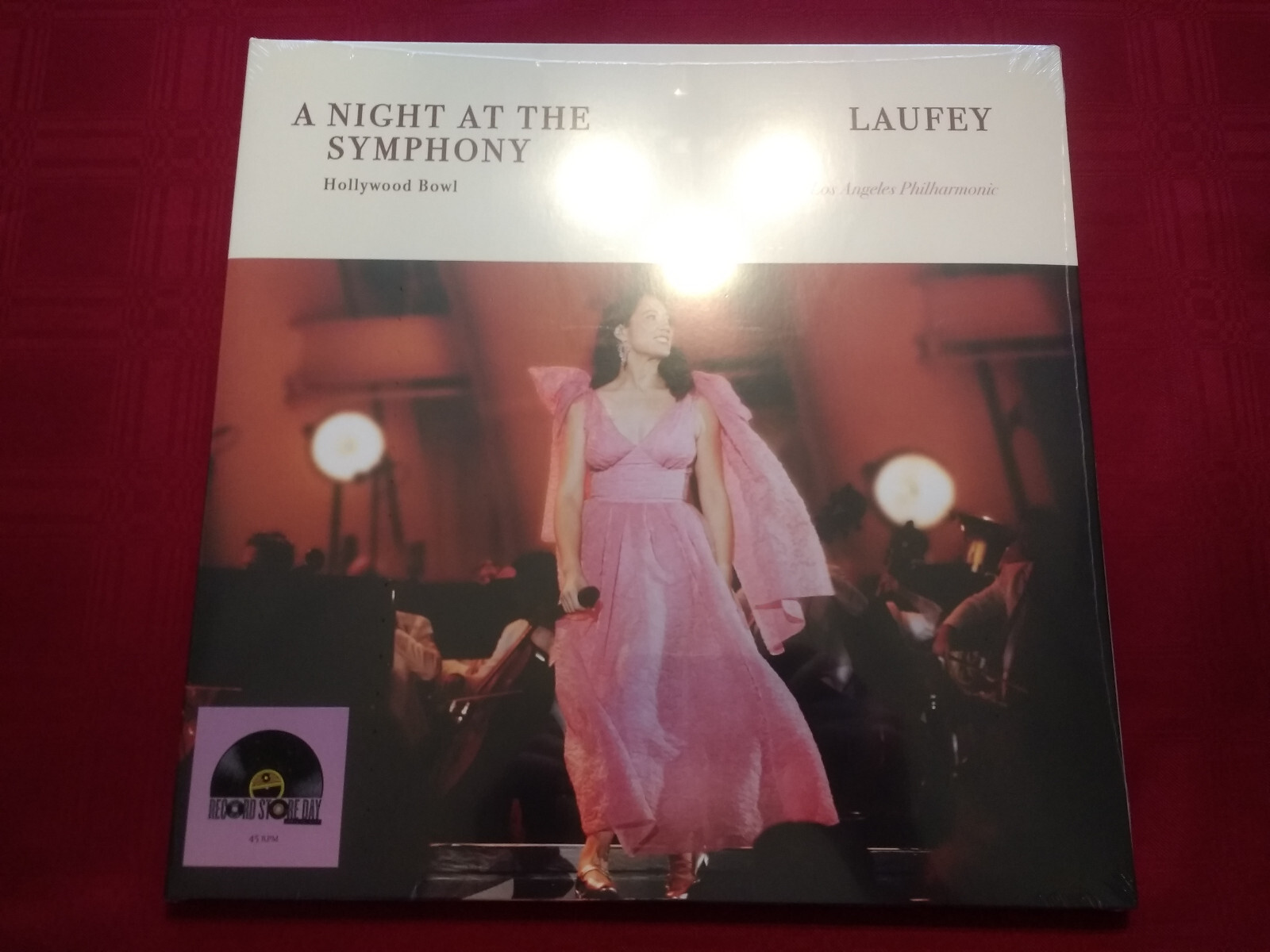 新品 Laufey / A Night at the Symphony Play A Night At The Symphony by Laufey & Iceland Symphony