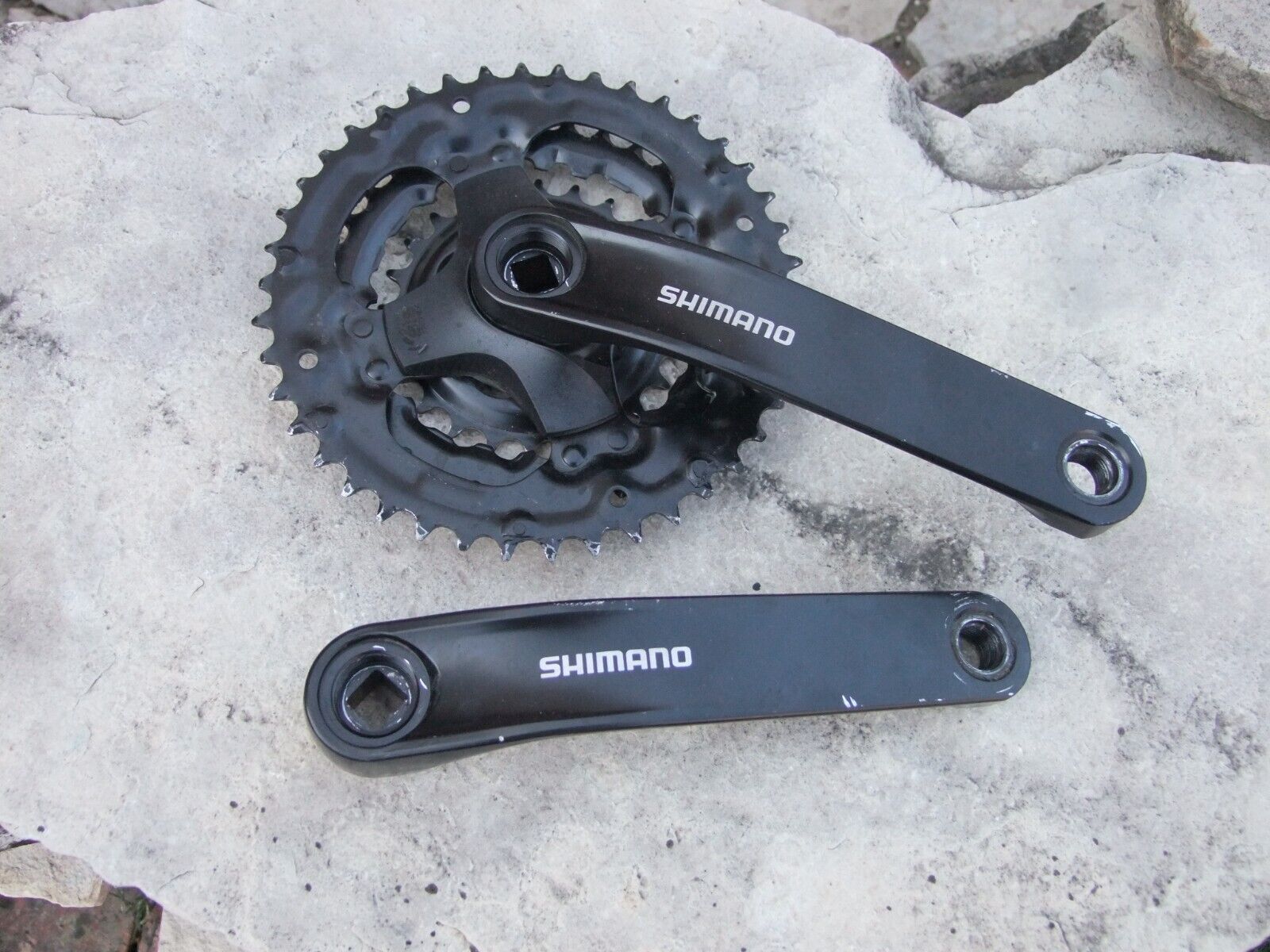 Shimano Dual SiS Square Taper Crankset 24,34,42 Tooth Shimano Dual SiS Square Taper Crankset 24,34,42 Tooth