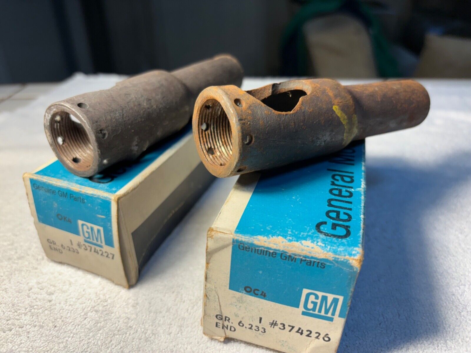CHEVROLET NOS 374226 374227 Tie Rod Ends 47-59 Chevrolet CHEVROLET NOS 374226 374227 Tie Rod Ends 47-59 Chevrolet