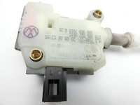 VW Phaeton 3D 02-07 Kurz ZV Stellmotor Heckklappe Heckklappenschloss VW Phaeton 3D 02-07 02.09.2004 3B5827061C... Vorschau 4