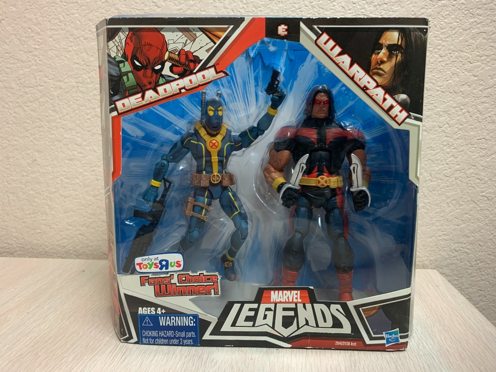 Marvel Legends TRU Exclusive DEADPOOL Blue  WARPATH Fans Choice Winner Sealed