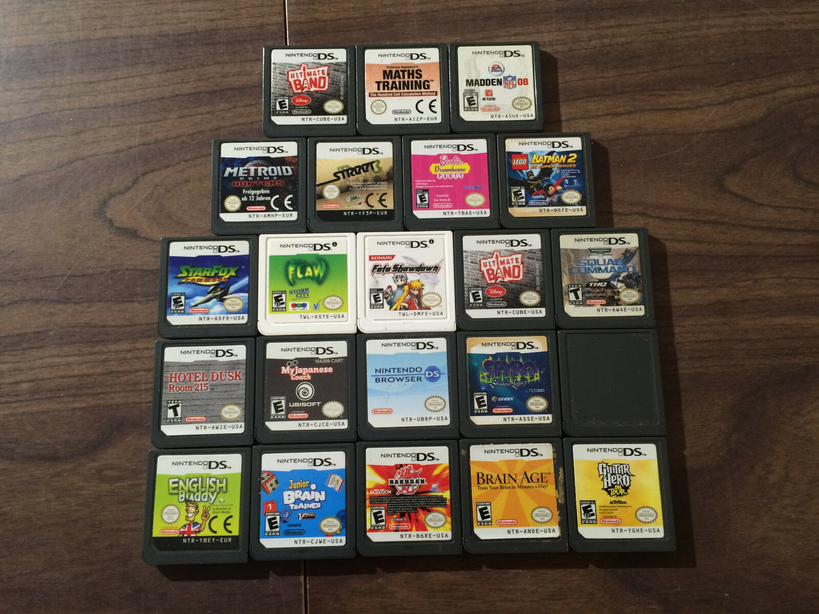 Lot of 51 Nintendo Gameboy Advance Games + 10 GBA Video + 13 gameboy + 22 DS