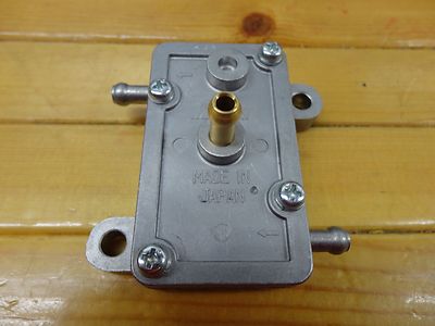 NEW MIKUNI FUEL PUMP SINGLE OUTLET FITS MANY SINGLE CARB SNOWMOBILES DF44-211
