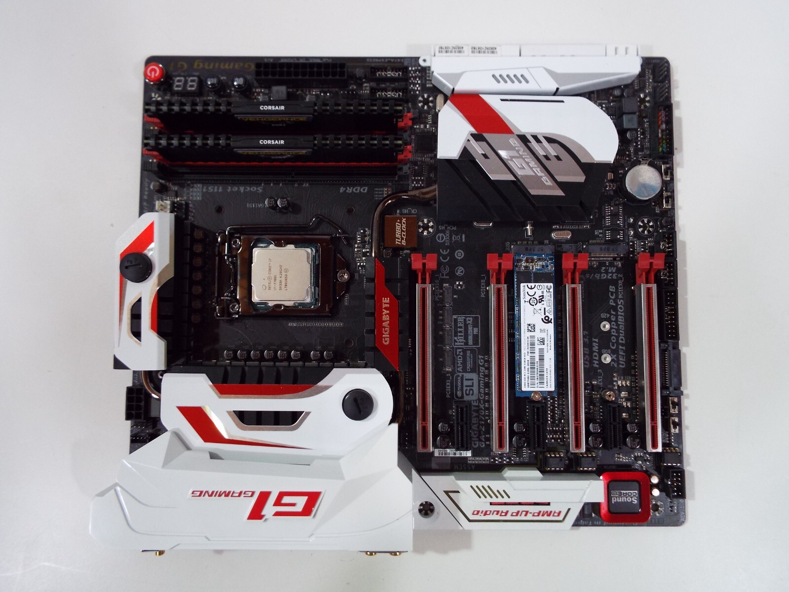 Gigabyte GA-Z170X-Gaming G1 Motherboard with BOX + i7-7700k Gigabyte GA-Z170X-Gaming G1 Motherboard with BOX + i7-7700k
