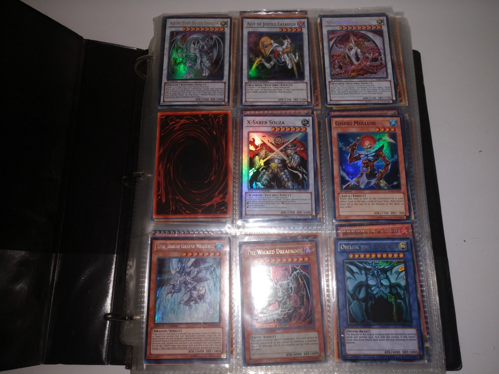1300+ Yu-gi-oh Card Collection