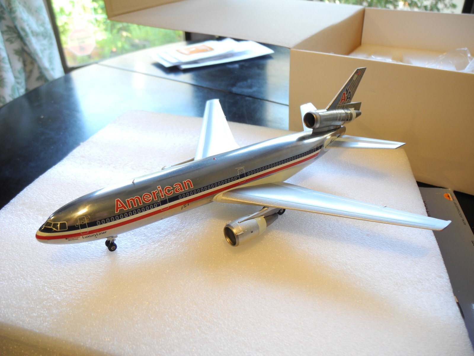 Extremely RARE Inflight 200 McDonnell Douglas DC-10 American