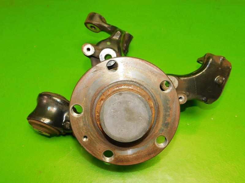 05-08 Audi A4 OEM passenger right rear wheel spindle knuckle hub assembly