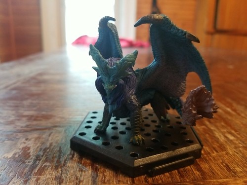 CAPCOM モンスターハンター LUNASTRA フィギュア Capcom Figure